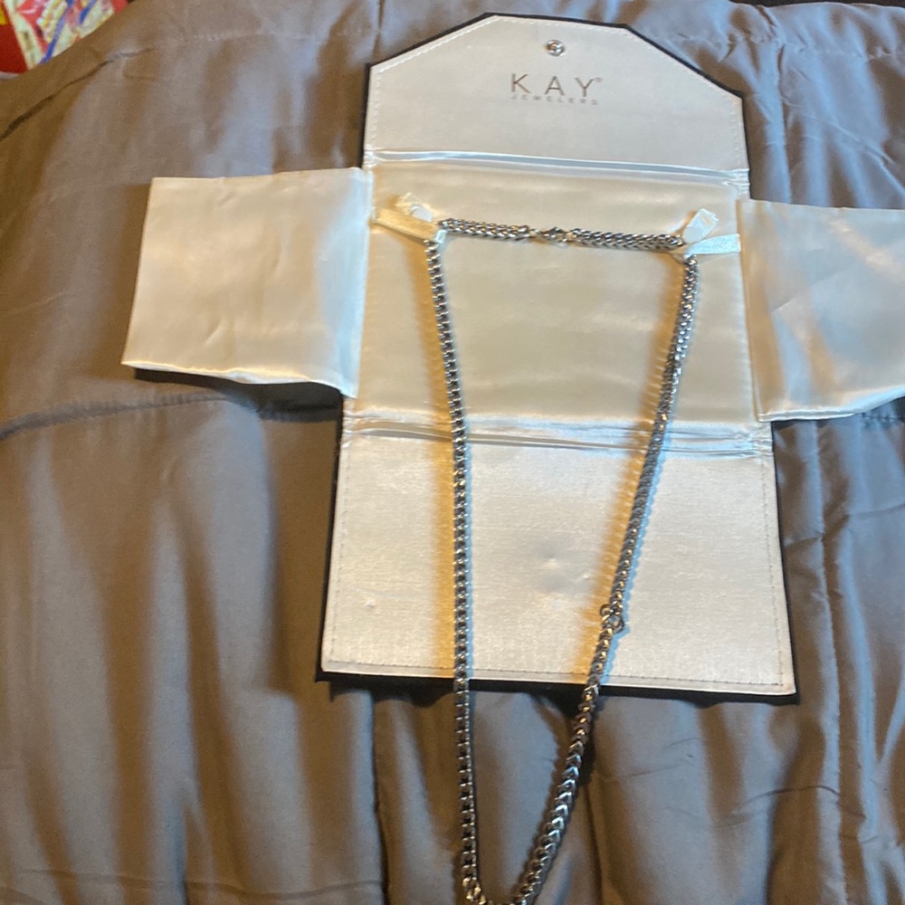 Chain from kay jewelers around 24in